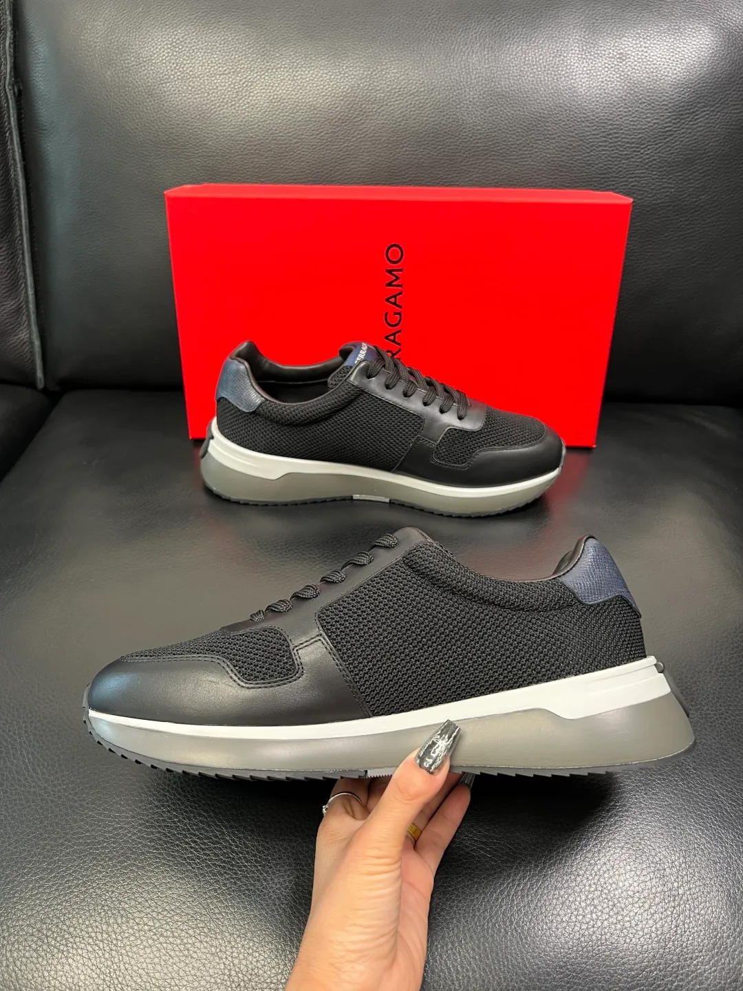 Men's shoes 💰820 Ferragamo High-quality top craftsmanship Ferragamo counters sell original factory configuration, imported original cowhide from Italy, imported water-dyed cow lining, soles: original factory special original soles are super comfortable, original factory and single goods, welcome to compare at the same time at the counter, code number 38-44 (customized 45 46)